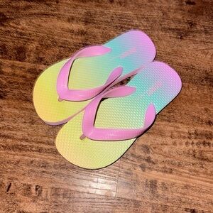 Rainbow 🌈 flip flops 🩴 toddler girls 12/13